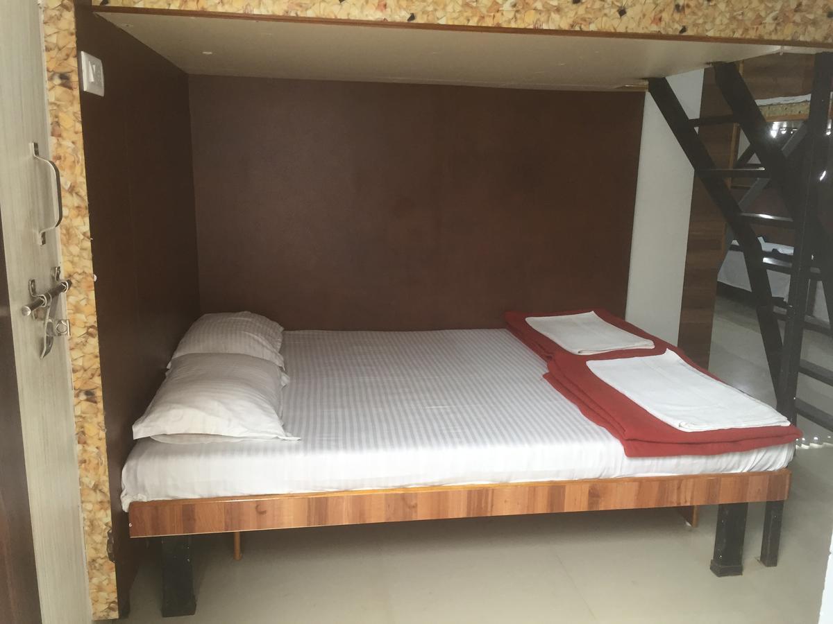 Hotel Joshi Yatri Niwas Kolhápur Exteriér fotografie